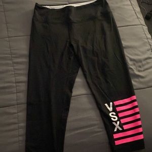 Large VSX SPORT Capri Legging